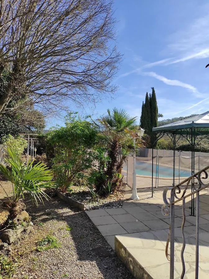 Guest house Chambre Privative Villa Les Fauvettes Cabasse